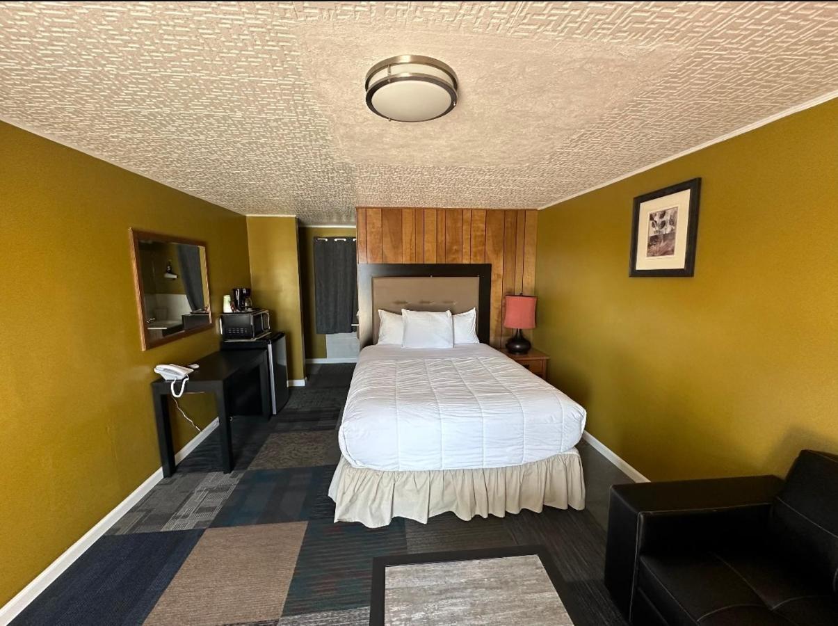 Motel Nicholas Omak Extérieur photo